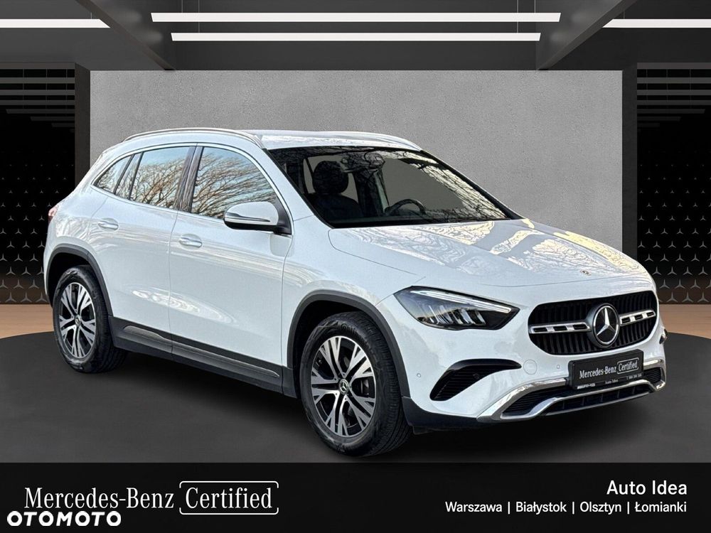 Mercedes-Benz GLA - 8