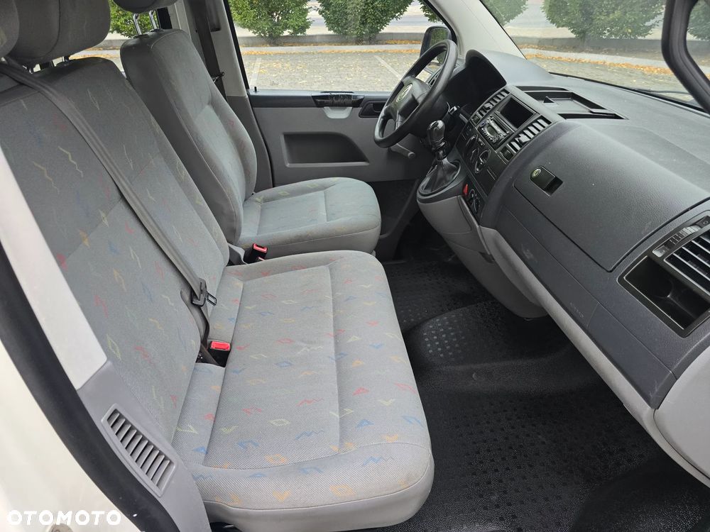 Volkswagen Transporter - 16