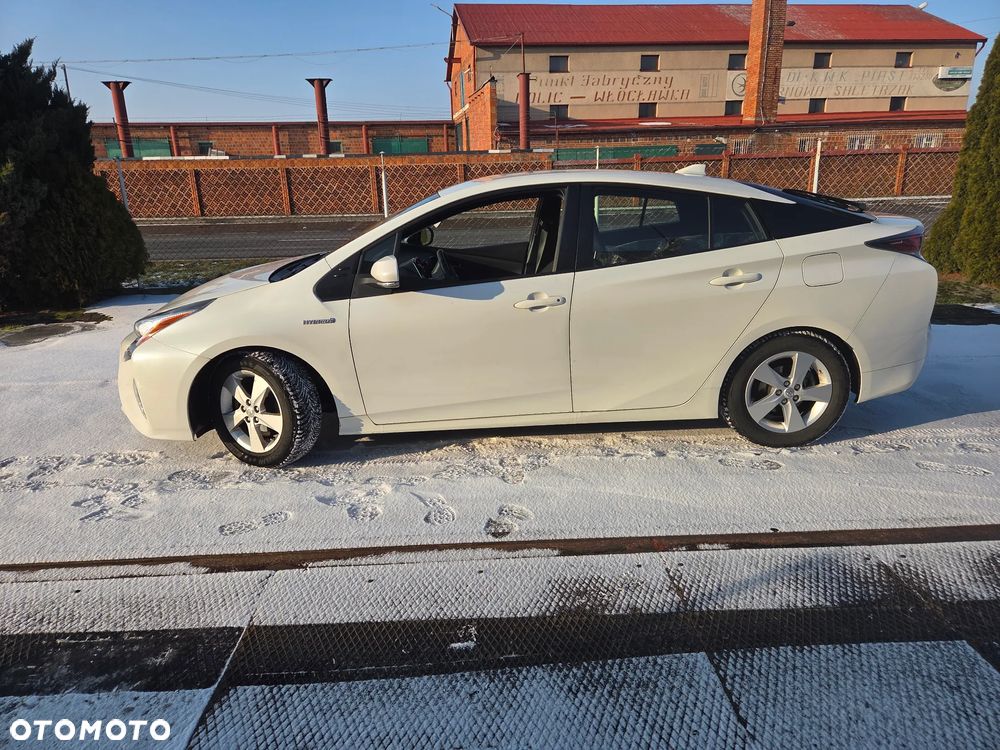 Toyota Prius 1.8 Hybrid Premium - 3