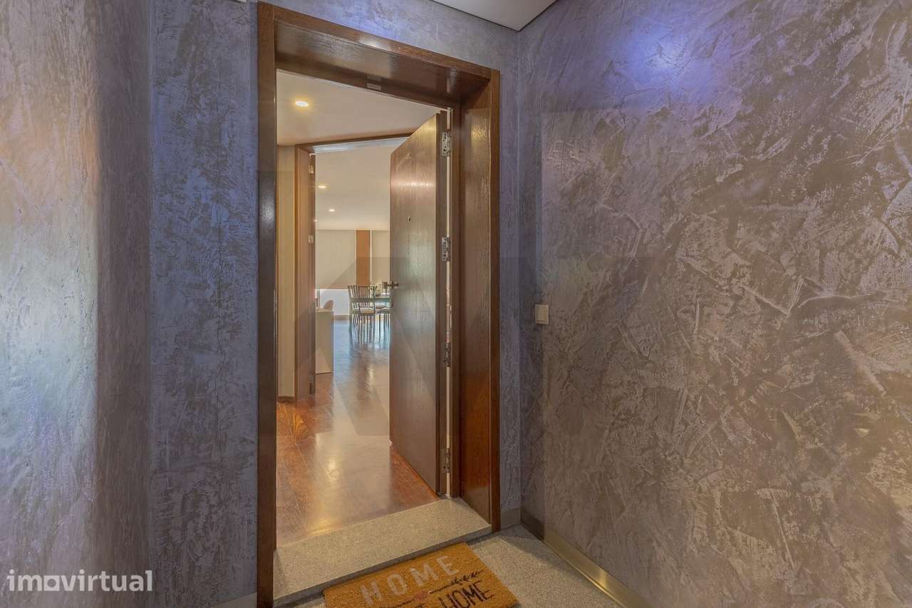 Apartamento T3 Com Garagem BOX e Varandas em Santa Marinha, Vila Nova - Grande imagem: 5/34
