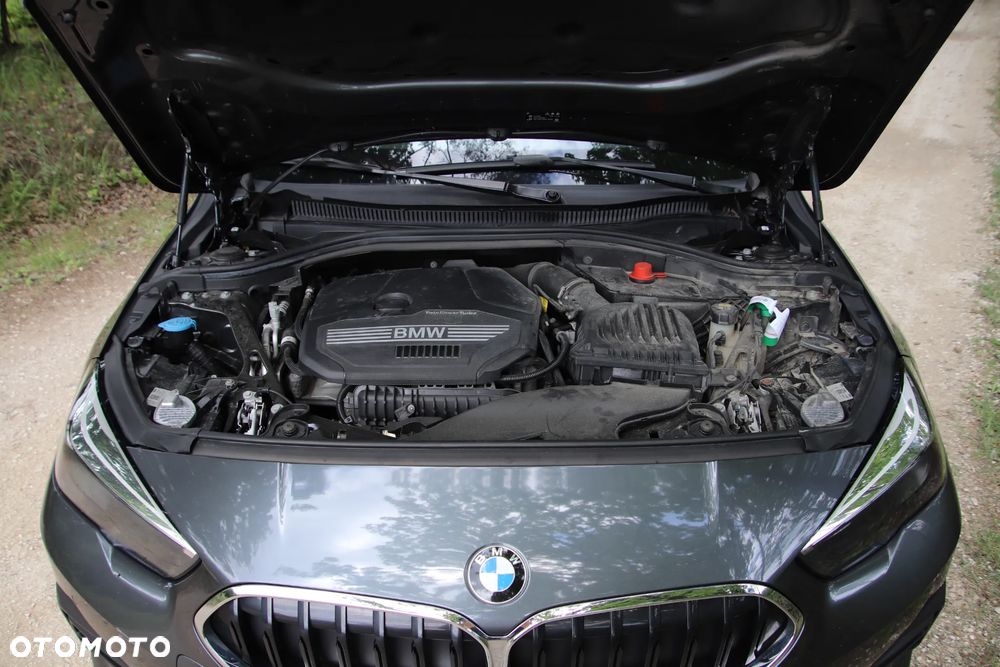 BMW Seria 2 218i Advantage - 20
