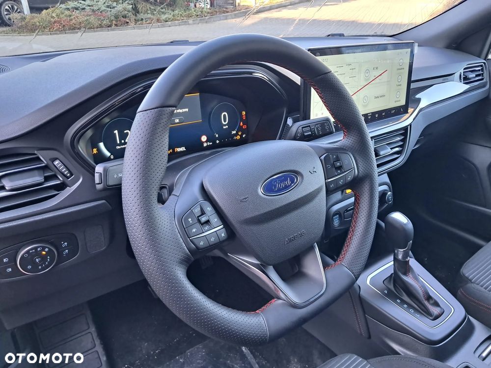 Ford Focus 1.0 EcoBoost mHEV ST-Line X - 13