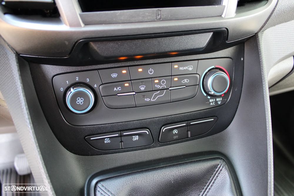 Ford Transit-Connect - 24