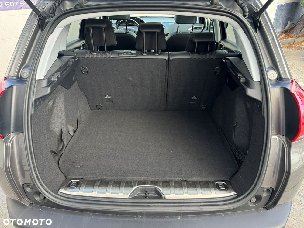 Peugeot 2008 - 24