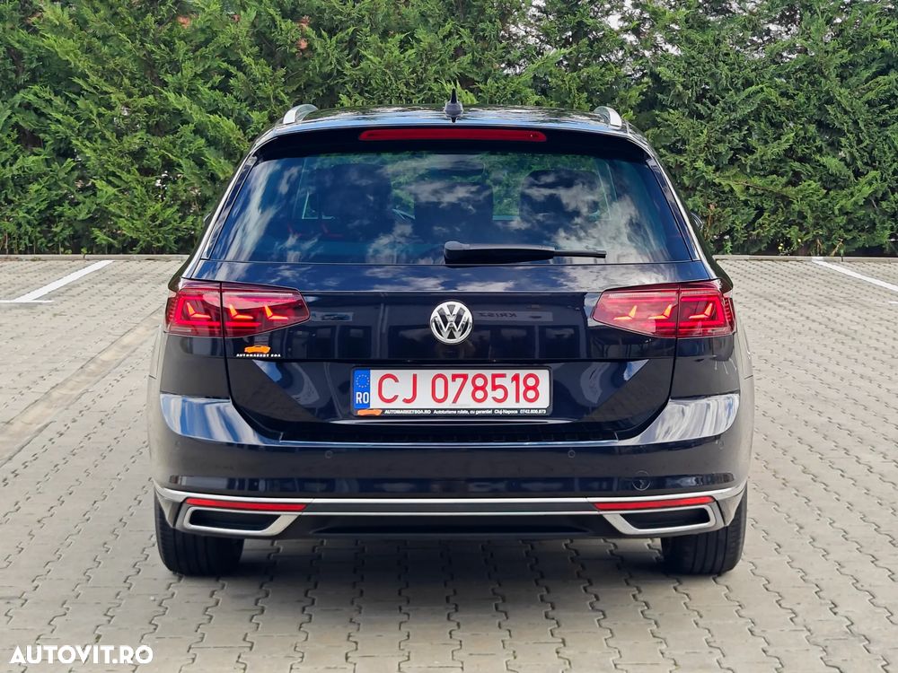 Volkswagen Passat Variant 2.0 TDI DSG Elegance - 15
