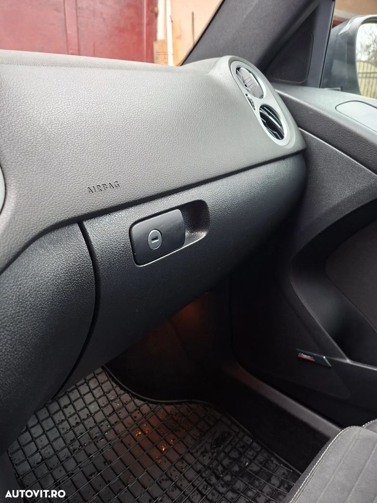 Volkswagen Tiguan 2.0 TDI 4Motion Sport & Style - 16