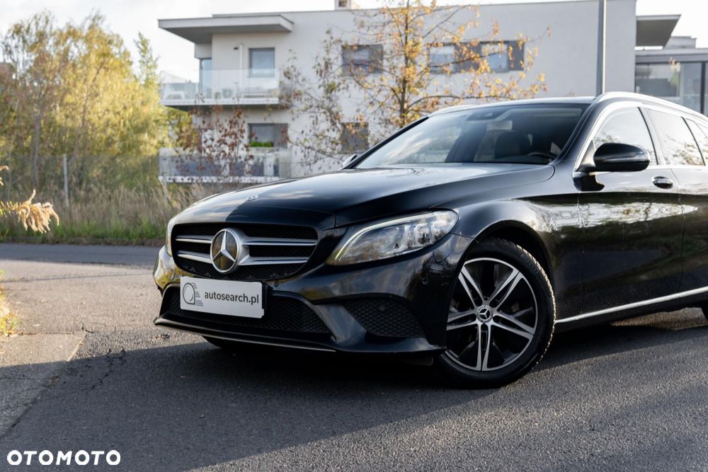 Mercedes-Benz Klasa C 200 d 9G-TRONIC - 39