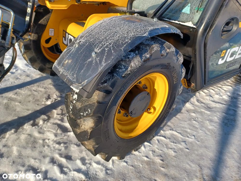 JCB 525-60 AG Plus - 9