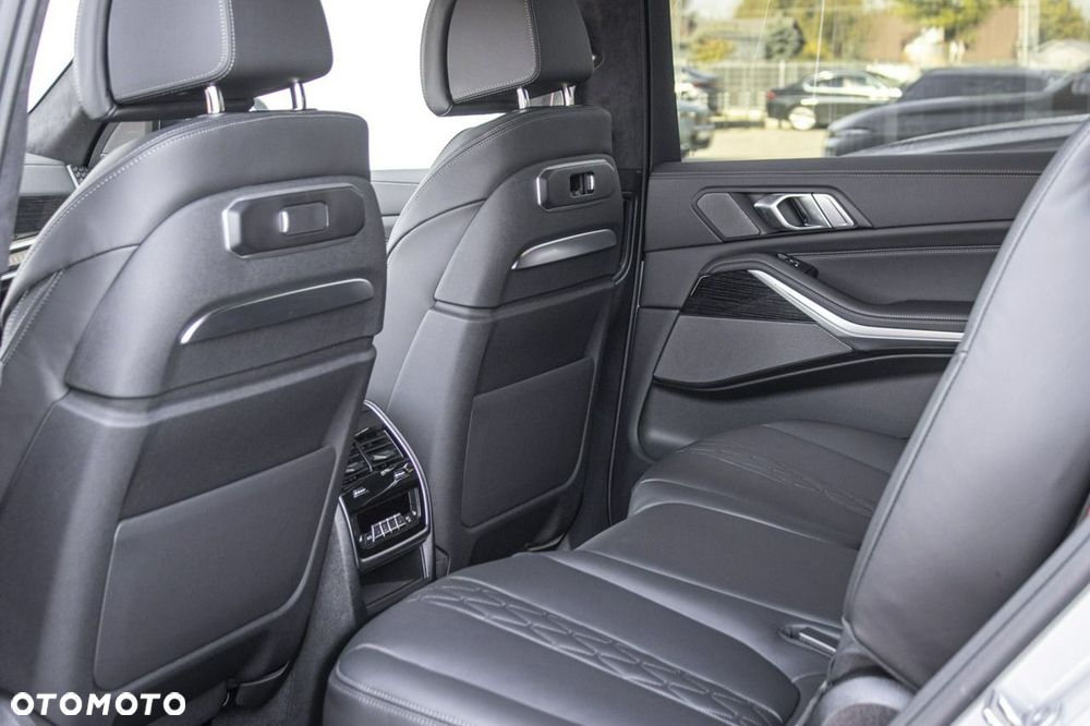 BMW X7 - 22