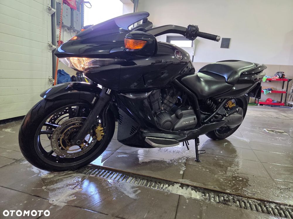 Honda DN-01 - 3