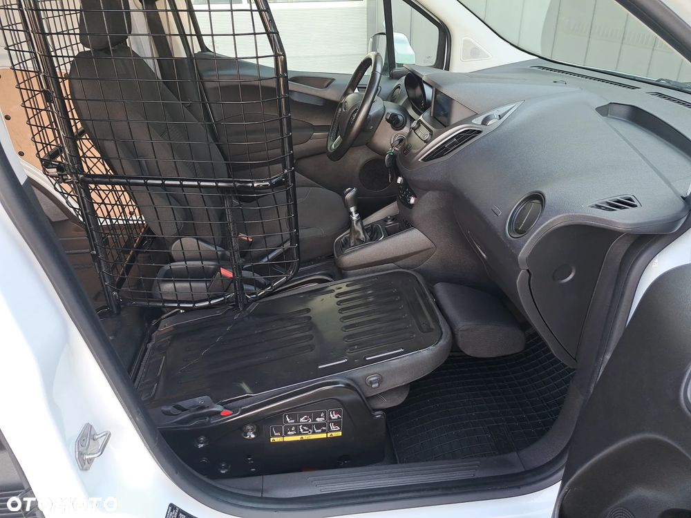Ford COURIER - 35