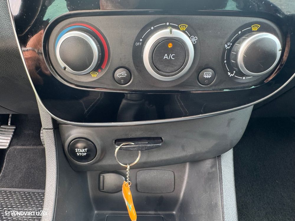 Renault Clio 0.9 TCe Limited - 11
