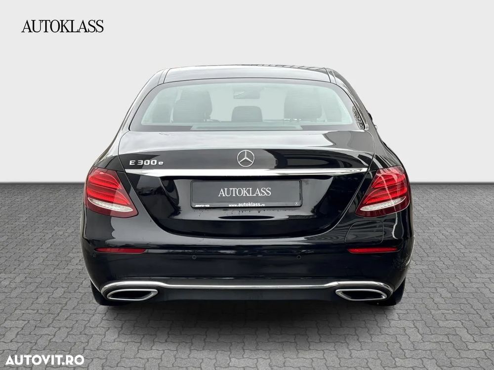 Mercedes-Benz E 300 Aut. - 6