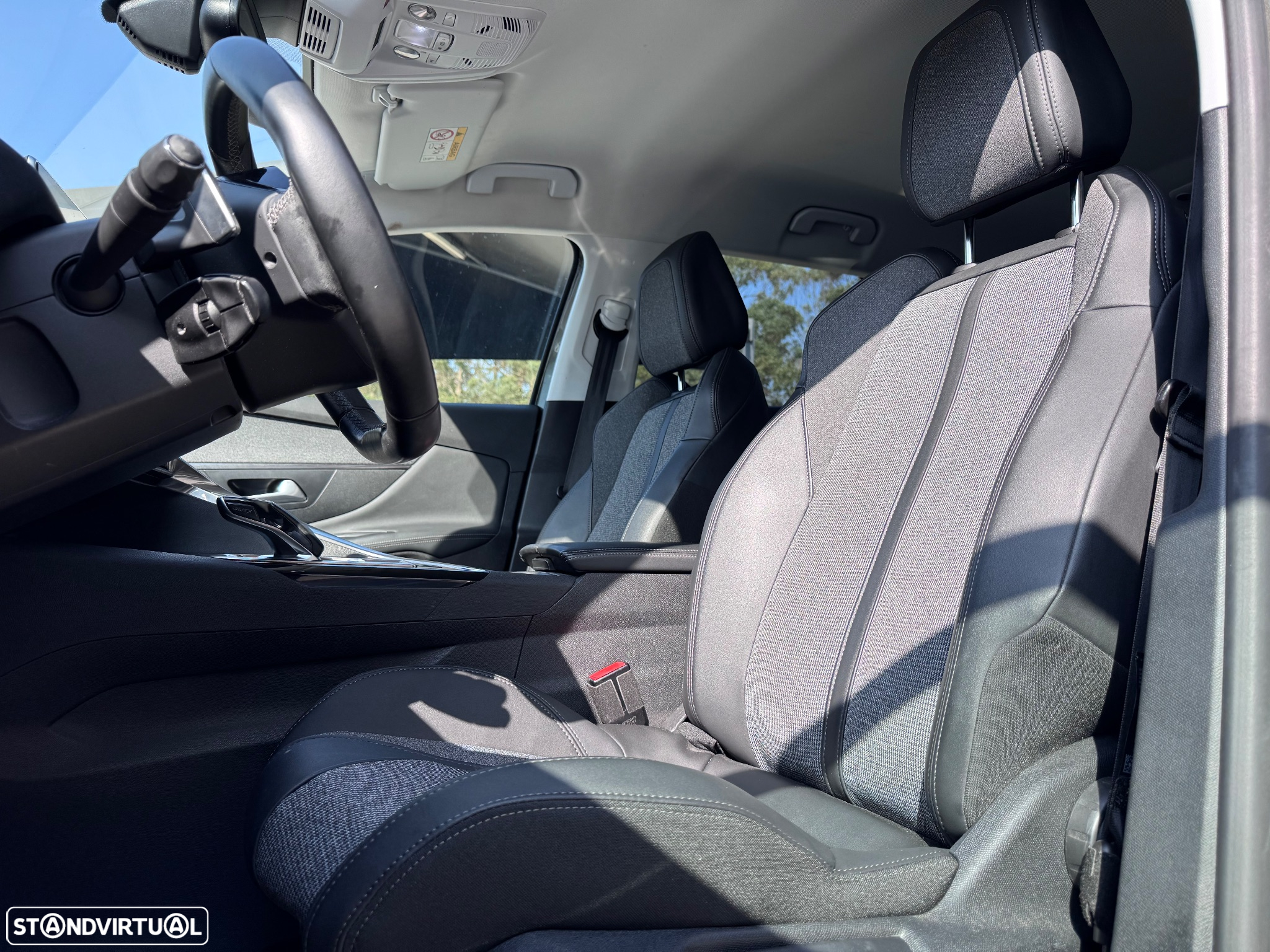 Peugeot 3008 PureTech 130 Stop & Start GPF EAT8 Allure Pack - 8