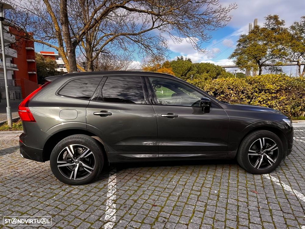 Volvo XC 60 2.0 T6 PHEV R-Design AWD - 8