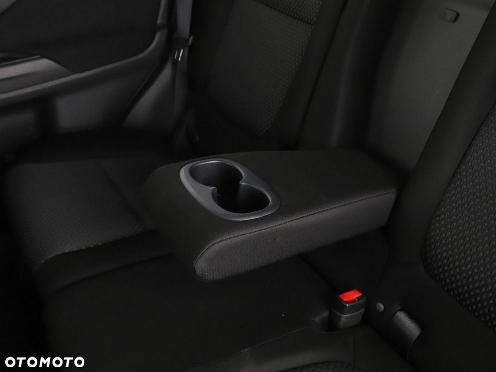 Mitsubishi Outlander 2.0 2WD SUV-Star - 34