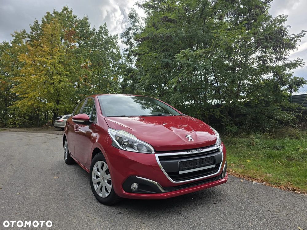 Peugeot 208 - 11