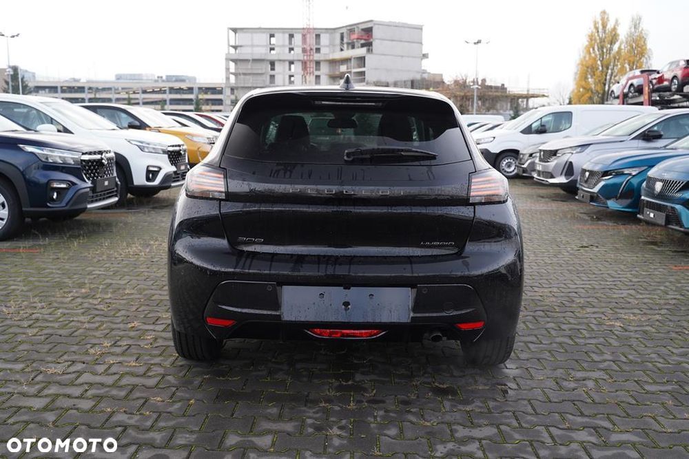 Peugeot 208 - 5