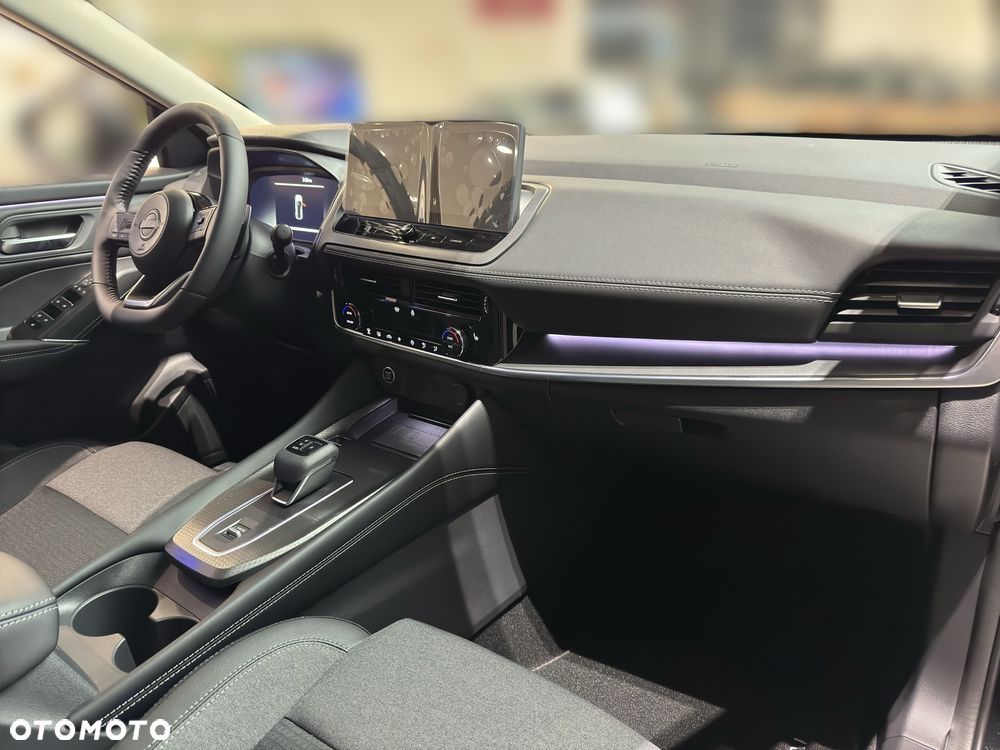 Nissan Qashqai 1.3 DIG-T mHEV N-Connecta Xtronic - 12