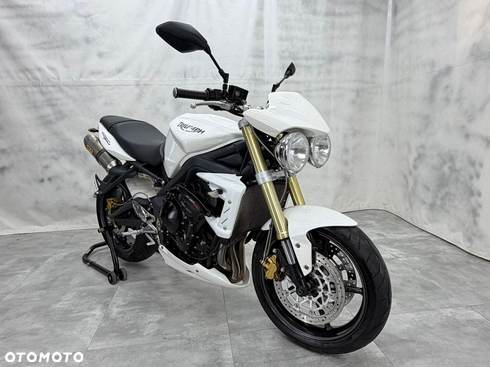 Triumph Street Triple - 6