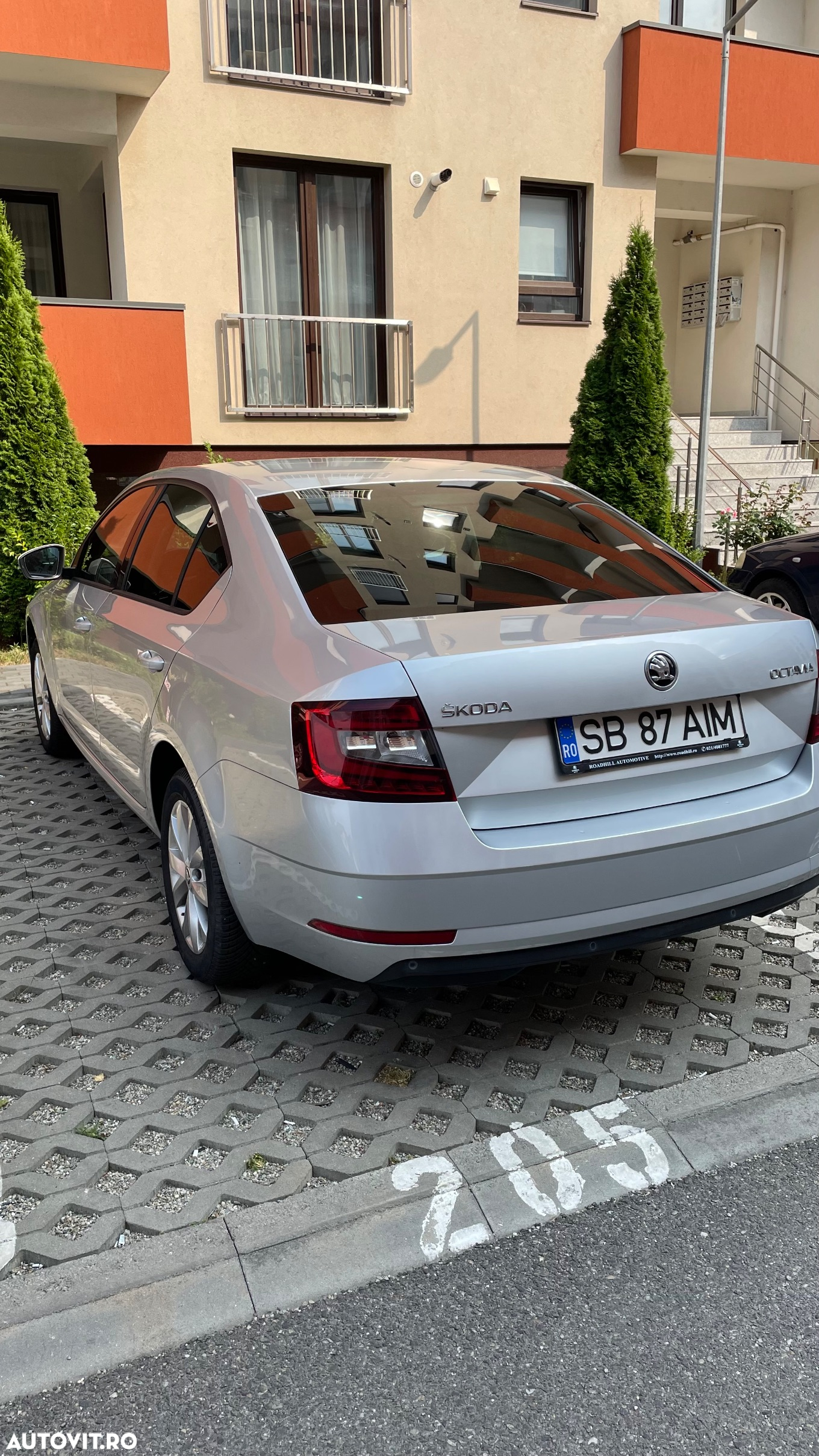 Skoda Octavia 1.6 TDI Style - 9