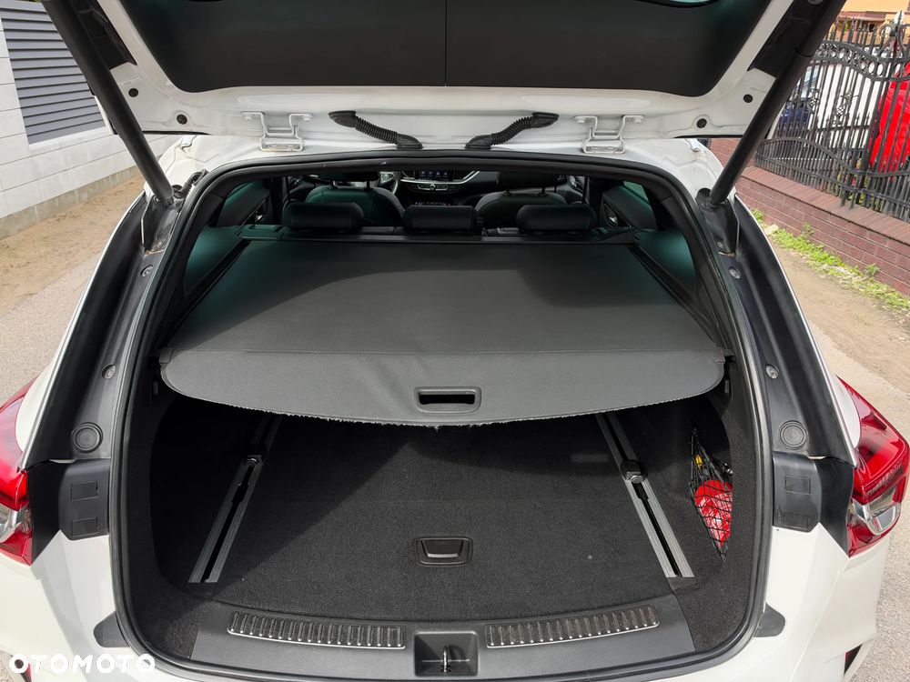 Opel Insignia 2.0 CDTI 4x4 GSi S&S - 33