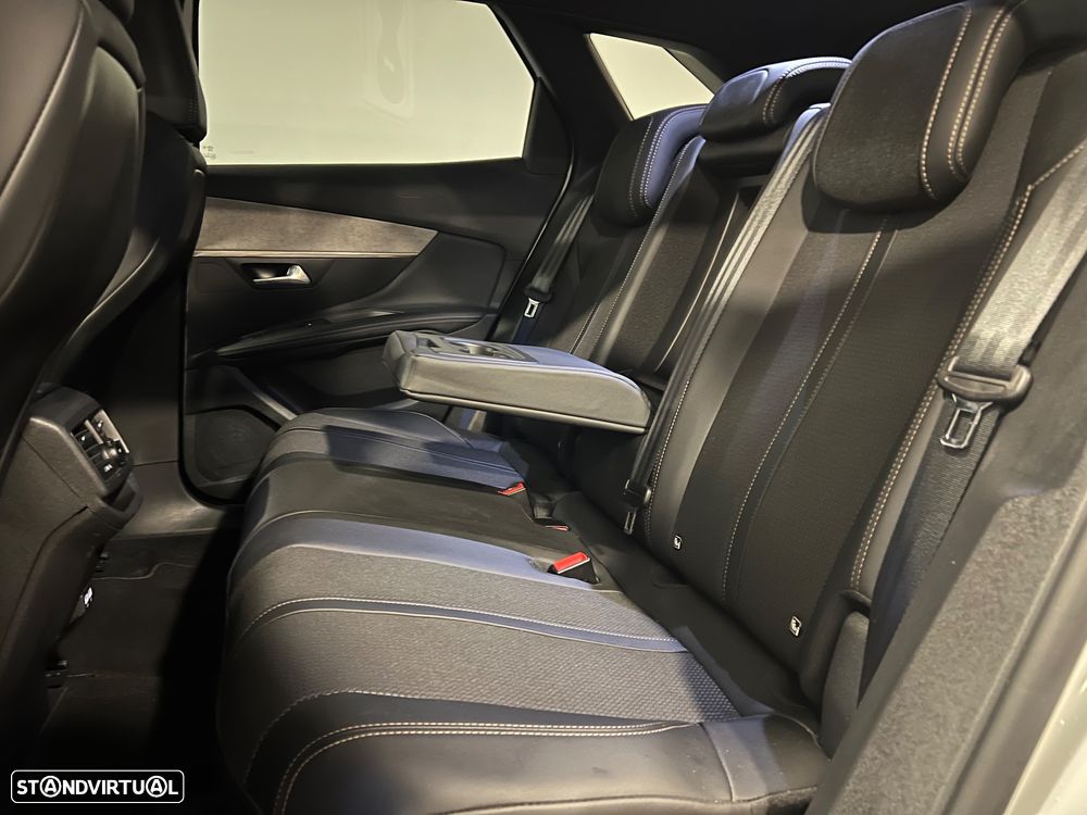 Peugeot 3008 1.5 BlueHDi GT Line EAT8 - 17