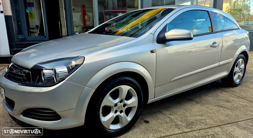 Opel Astra GTC 1.9 CDTI DPF Sport - 19