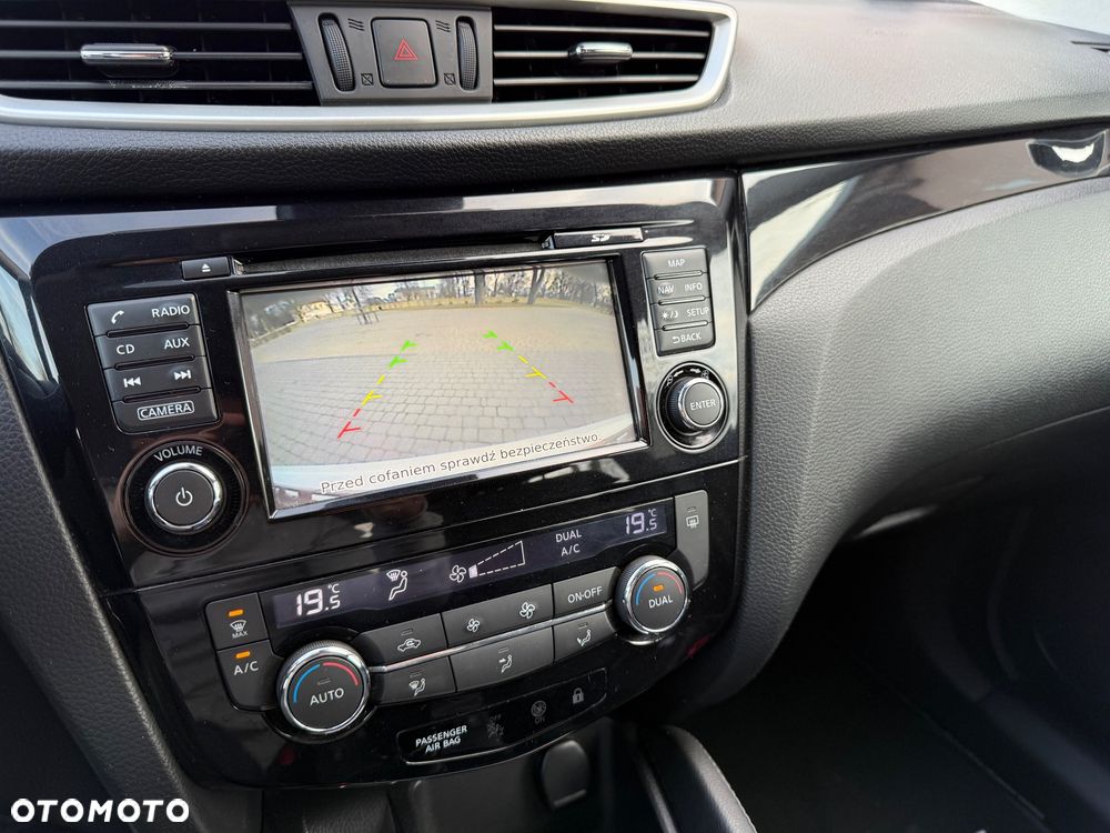 Nissan Qashqai 1.2 DIG-T N-Vision - 21