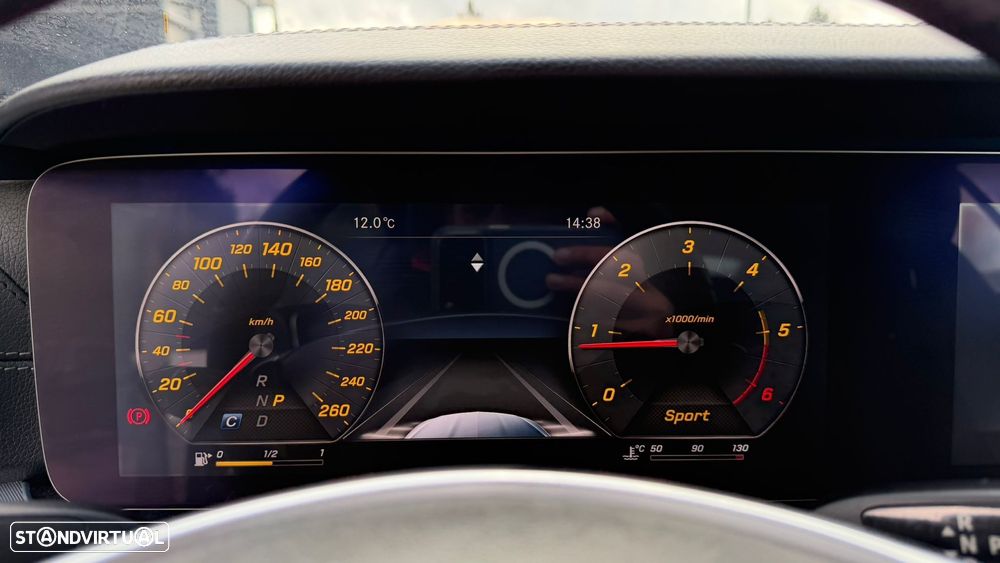 Mercedes-Benz E 220 d AMG Line - 30