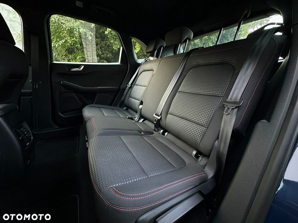 Ford Kuga - 12