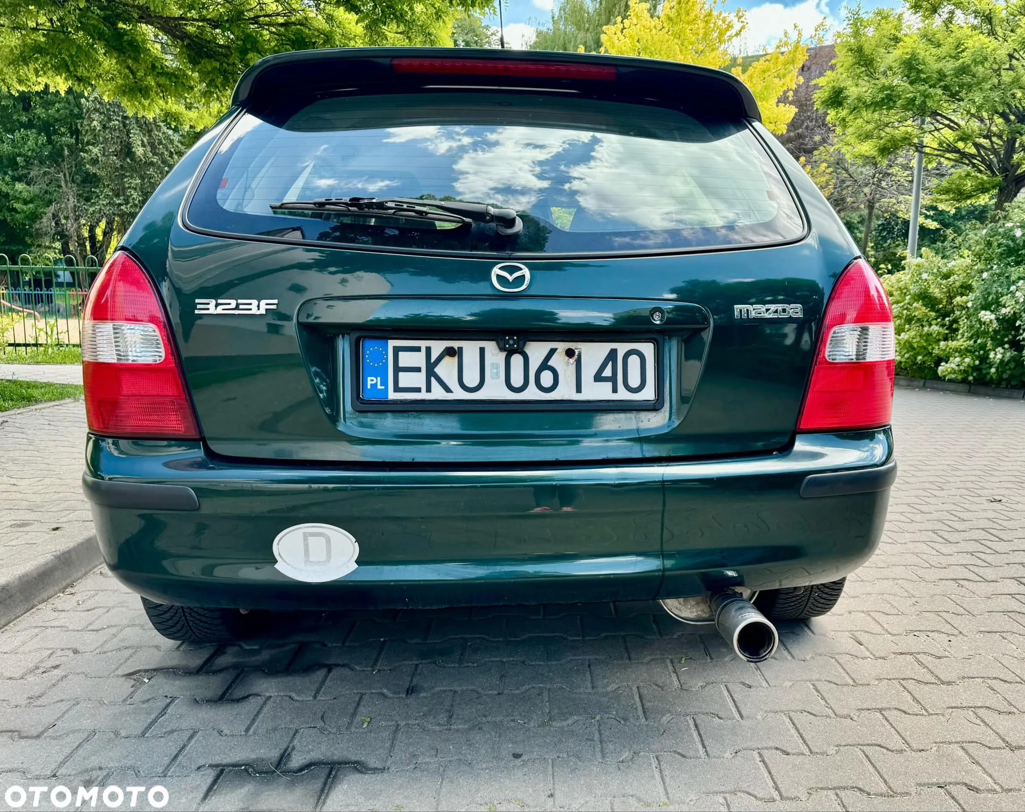 Mazda 323F - 6