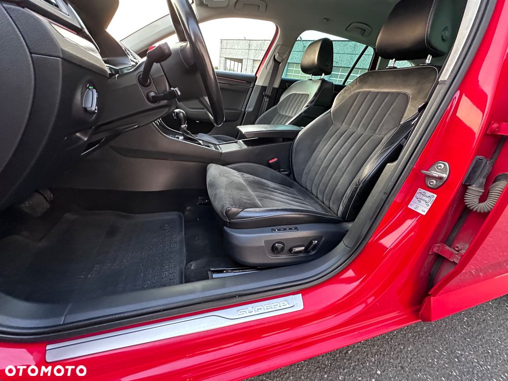 Skoda Superb 2.0 TDI Style DSG7 - 38