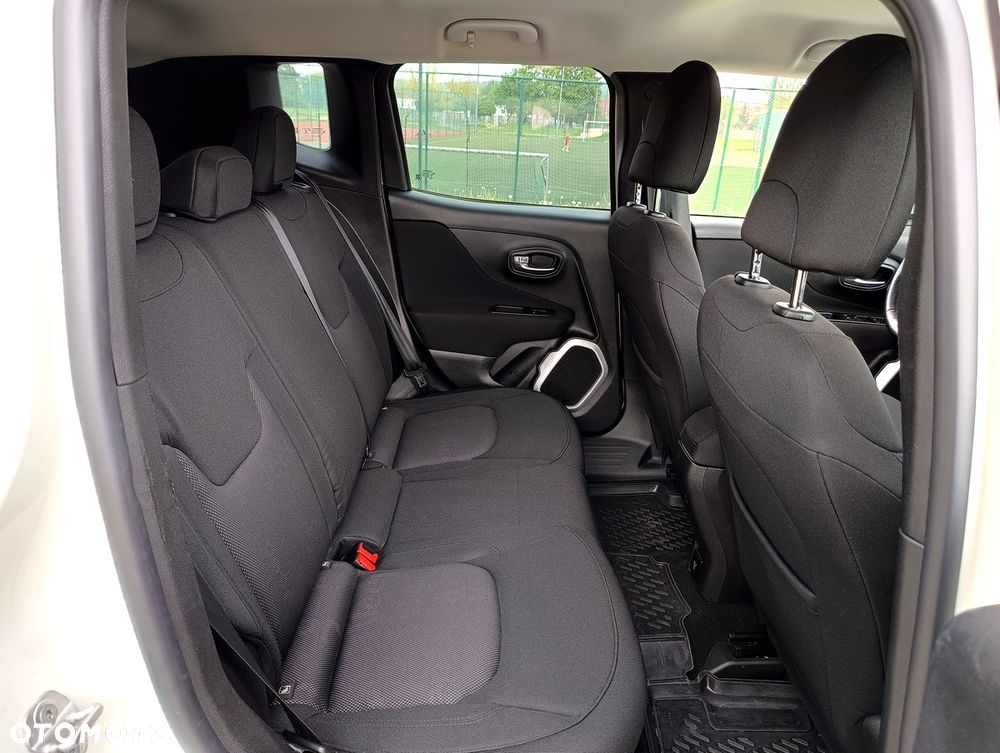Jeep Renegade 1.4 MultiAir DSG Longitude - 23