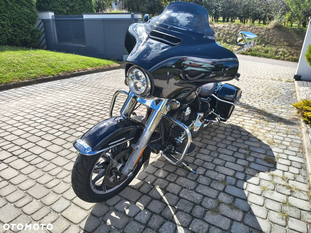 Harley-Davidson Touring Street Glide - 14