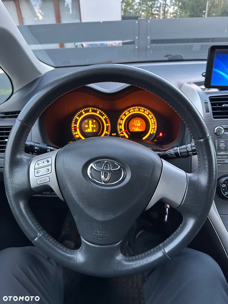 Toyota Auris - 7