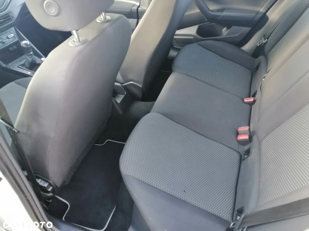 Volkswagen Polo 1.6 TDI SCR Trendline - 6