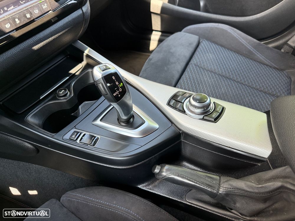 BMW 118 d Pack M Auto - 23