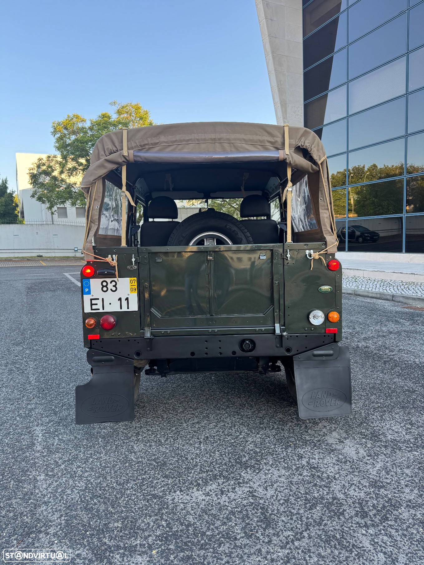 Land Rover Defender 90 SW 2.4 CRD S - 6