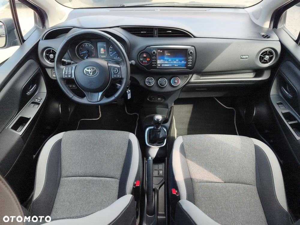 Toyota Yaris - 11