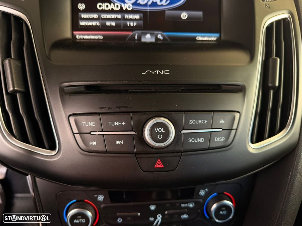 Ford Focus 1.5 TDCi ECOBlue Titanium - 34