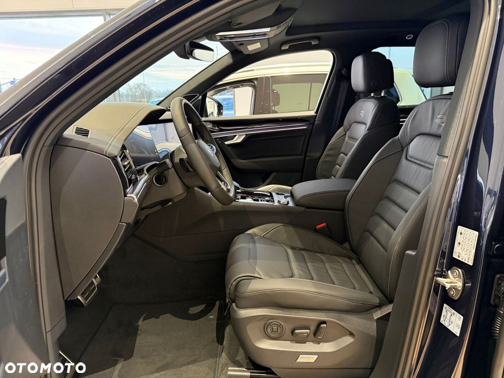 Volkswagen Touareg - 11