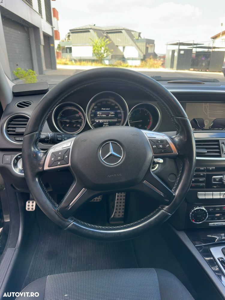 Mercedes-Benz C - 18