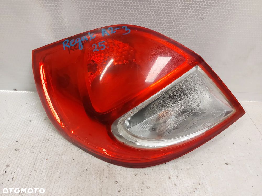 .  LAMPA TYL TYLNA LEWA RENAULT CLIO 3 LIFT HB - 1