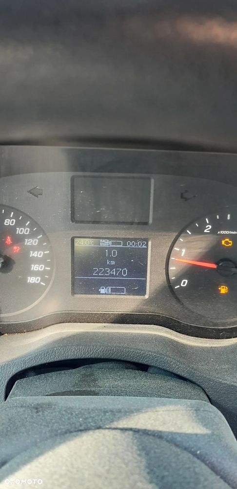 Mercedes-Benz Sprinter - 9