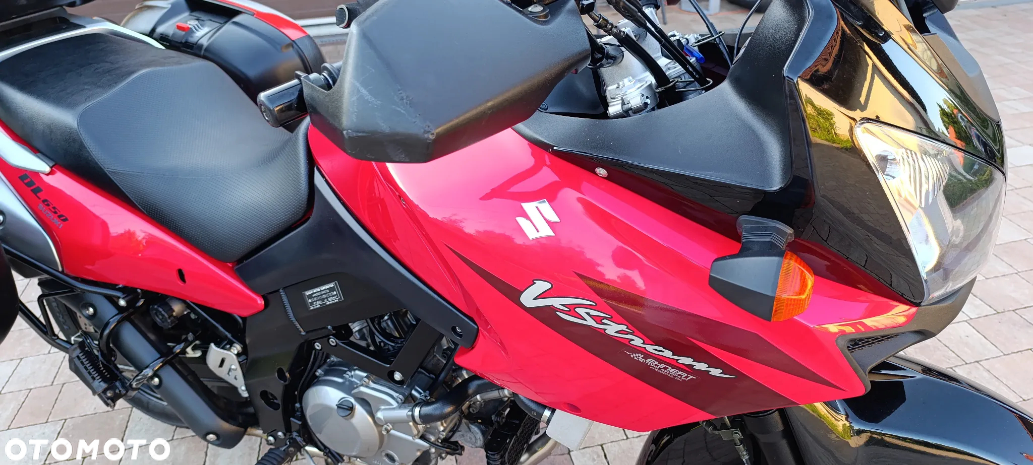 Suzuki V-STROM - 19