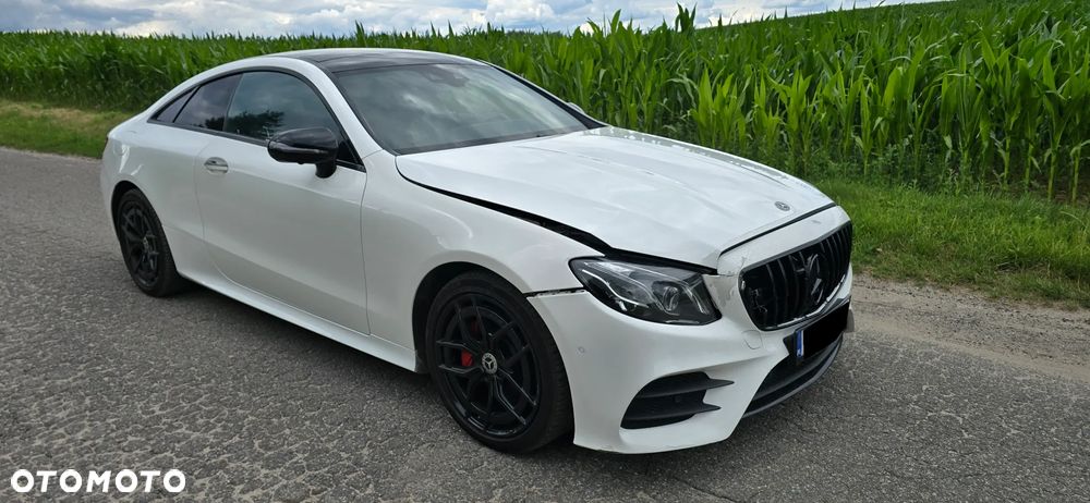 Mercedes-Benz Klasa E 220 d 4-Matic 9G-TRONIC - 4