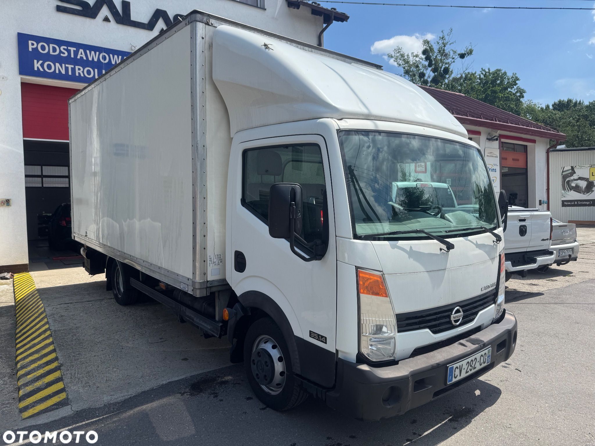 Nissan Cabstar 35-14 - 1