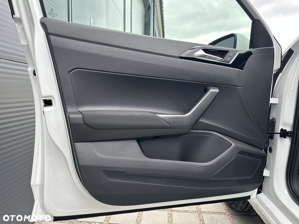 Volkswagen Polo - 11