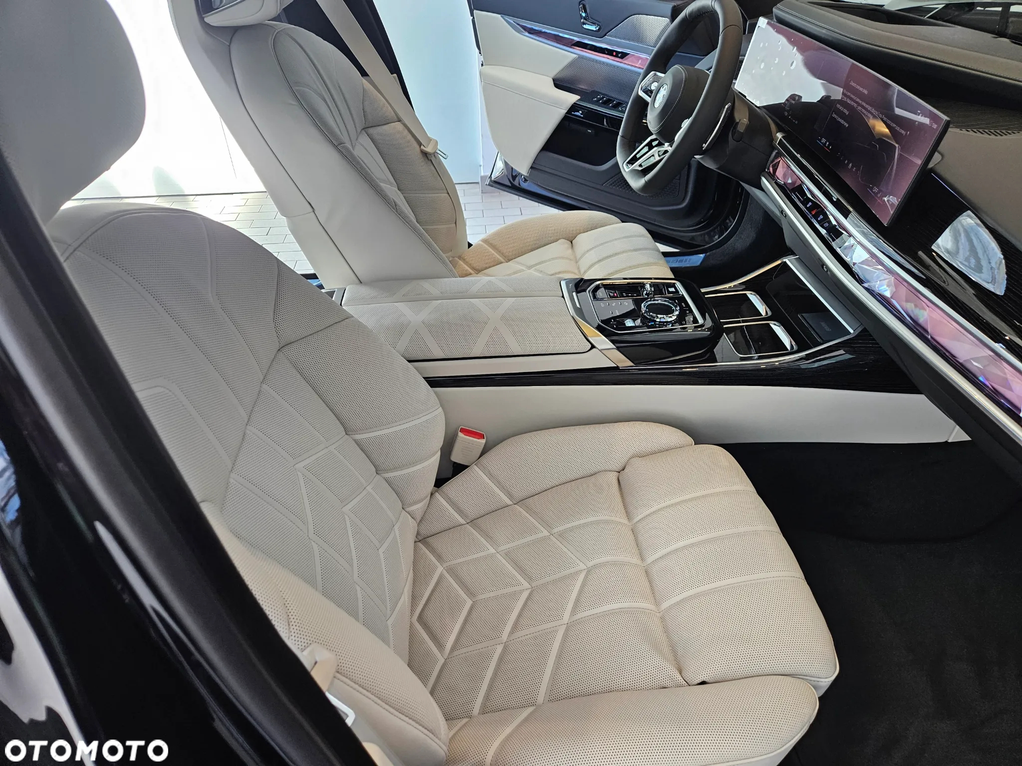 BMW Seria 7 - 14